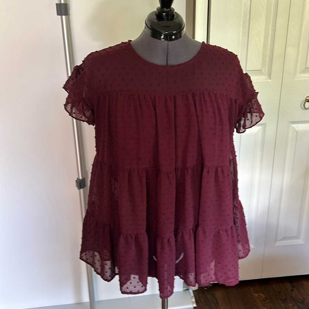 Feminine ruffled cap sleeve blouse by ENTRO Size L